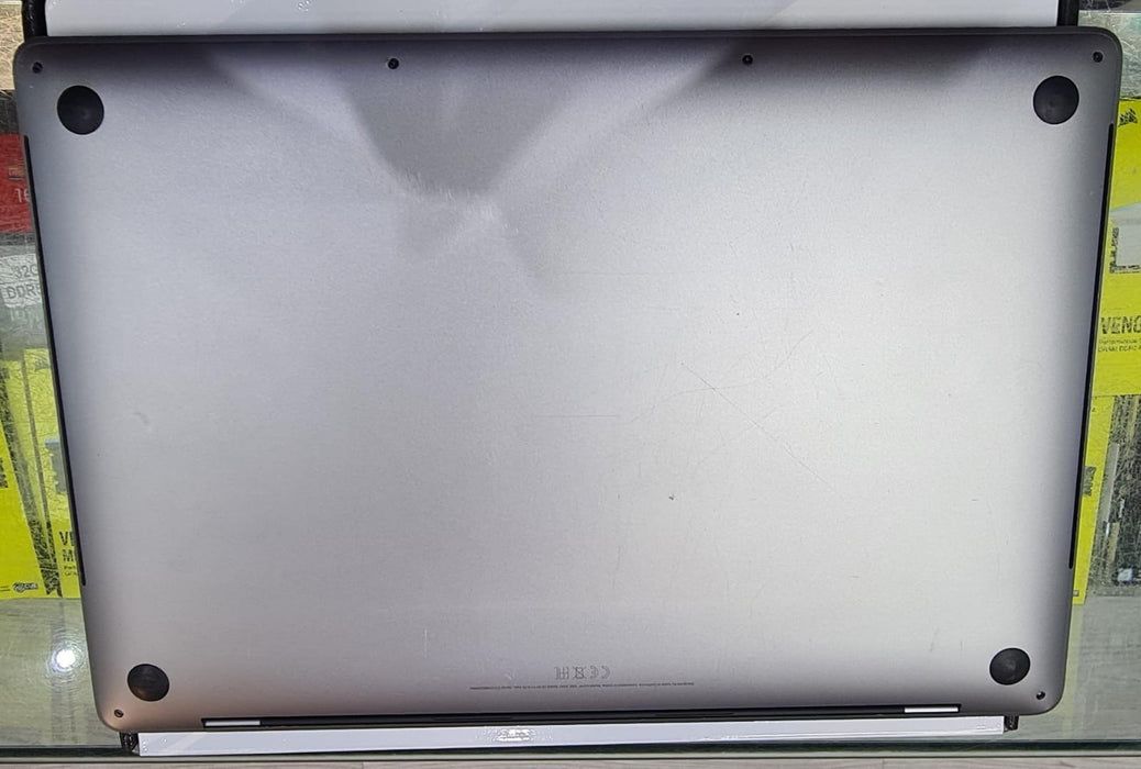 Apple MacBook Pro 2019 16" Retina, Intel Core i7, 16GB RAM, 512GB SSD, Touch Bar, A2141, *Used*
