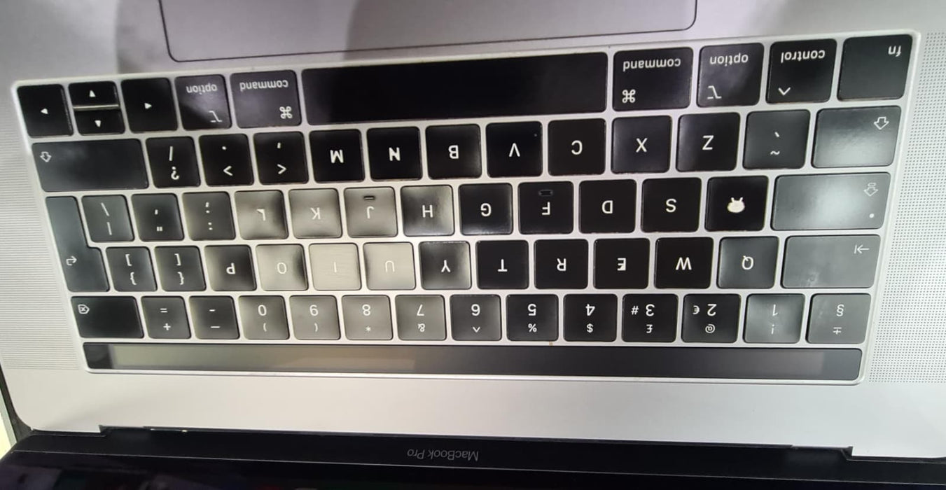 Apple MacBook Pro 2019 15.4" Retina, Intel Core i9, 16GB RAM, 512GB SSD, Touch Bar, A1990, *Used*