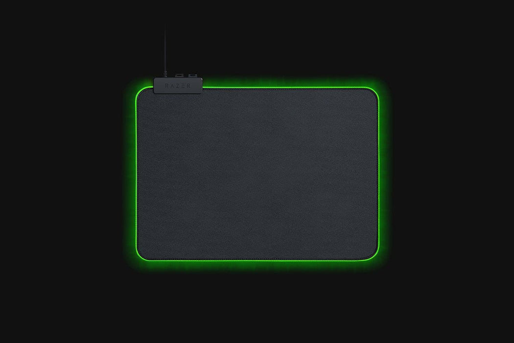 Razer Goliathus Chroma M, Soft Gaming Mouse Mat with RGB Lighting, Cable Holder, Fabric Surface, Non-Slip, Quilted Edge, Optimized for all Mice, Black